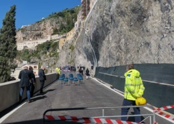 Costiera amalfitana , riaperta al traffico la strada statale 163 dopo la frana dello scorso 2 febbraio