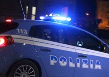 Truffa dello specchietto nel Napoletano: ai domiciliari due pregiudicati accusati di tentata estorsione