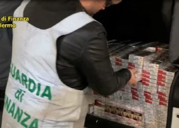 Contrabbando di sigarette e spaccio di sostanze stupefacenti: arrestate 15 persone tra Palermo e Napoli (Video)