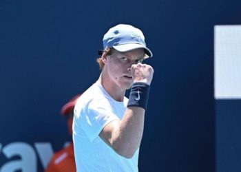 Tennis, Sinner riscrive la storia: è in finale al Masters 1000 di Miami