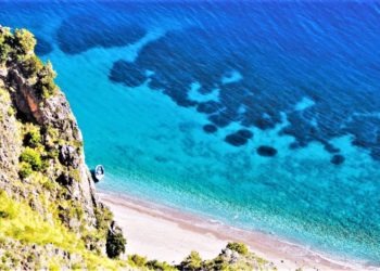 Bandiere blu 2021: con 19 vessilli la Campania sale al secondo posto in Italia