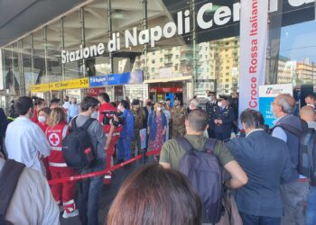 Alla stazione centrale di Napoli inaugurato il centro tamponi gratuiti