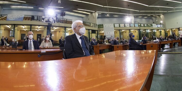 Il presidente della Repubblica Sergio Mattarella nell'aula bunker dell'Ucciardone a Palermo (foto sito quirinale.it)