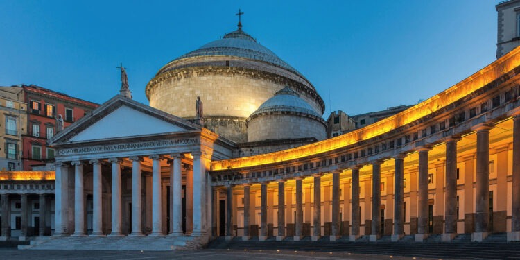 Piazza Plebiscito, da sempre prestigiosa location per gli spettacoli estivi