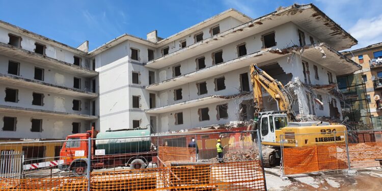 L'American Palace a Castel Volturno (foto Francesco Paparo)