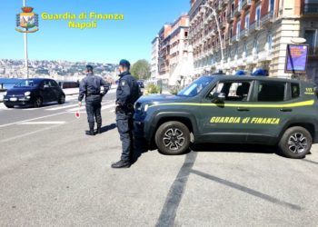 Napoli, 3.110 controlli anti-contagio nella settimana di zona gialla: 88 persone sanzionate e un arresto per droga