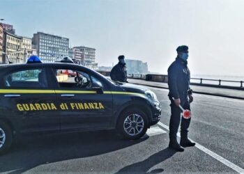 Napoli, controlli a tappeto delle forze dell’ordine sul lungomare