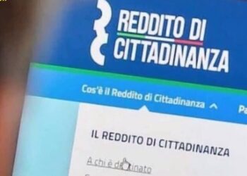 Percepivano indebitamente il Reddito di cittadinanza : sequestrati 190mila euro nel Napoletano (Video)