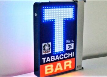 Aversa, ladri in azione in tabaccheria: colpo da 50mila euro