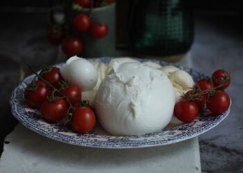 Mozzarella di bufala Campana Dop, il Consorzio di tutela compie 40 anni: fitto programma di iniziative