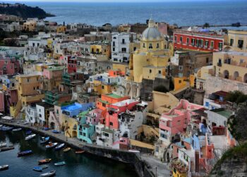 Presenze da record a Procida e Ischia nel weekend