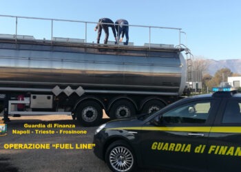 Frode fiscale nel commercio di prodotti petroliferi: sequestri per oltre 24 milioni tra Campania e Lazio. (Video)