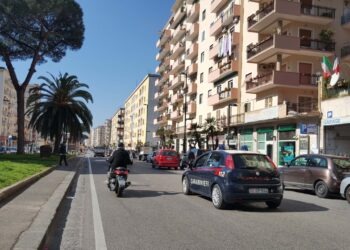 Napoli, rapina a mano armata e lesioni personali, arrestato 45enne.