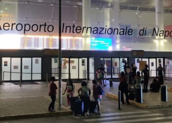 Napoli, un Ferragosto con tanti turisti tra sole e arte