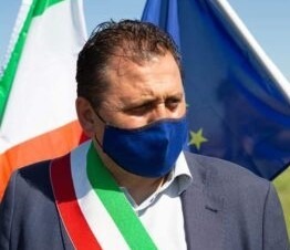 Lettera al Ministro Lamorgese. Il sindaco di Castel Volturno, Luigi Umberto Petrella, chiede aiuto allo stato centrale.