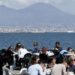 Napoli, un Ferragosto con tanti turisti tra sole e arte