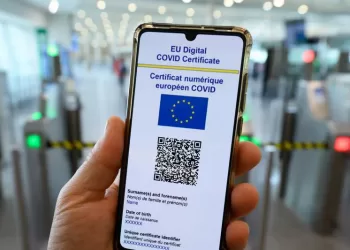 Obbligo di green pass per scuola, università e per i trasporti