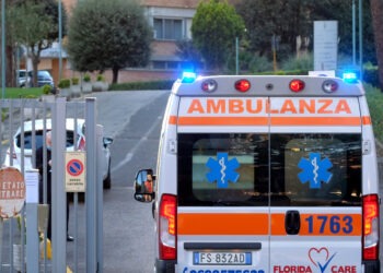 Curti, scooter investe donna mentre attraversa. Si prega per le sue condizioni