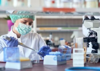 Covid-19 nel Casertano: 44 nuovi casi positivi su 1.400 tamponi processati e 1 decesso