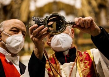 La Festa di San Gennaro a Napoli, riti solenni e celebrazioni