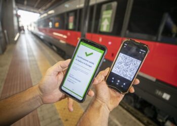 Green pass: oggi 1° settembre obbligatorio per treni