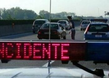 Asse Mediano, tra le uscite Sant’Antimo e Aversa-Melito: schianto tra 5 auto