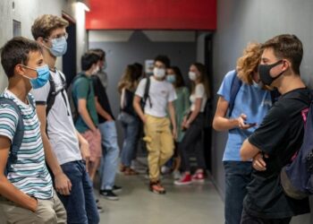 Scuola e Covid, l’annuncio del ministro Bianchi: “Mai più Dad per tutti, solo per classi con contagi”