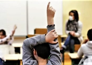 Riparte la scuola in Campania: 800mila studenti tornano in classe
