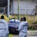 Giovani uccisi a Ercolano, contro di loro esplosi 11 colpi di pistola mentre l’auto si allontanava