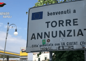 Operazione “Alto Impatto” a Torre Annunziata: sequestro di armi e droga (Video)