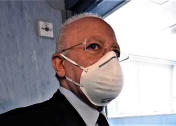 Aumentano i casi di Covid-19 in Campania. De Luca: “Dato preoccupante”