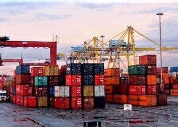 Porto di Napoli, sequestrate 70 tonnellate di rifiuti tossici diretti in Africa