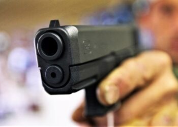 Paura a Napoli: rapina a mano armata in un centro scommesse