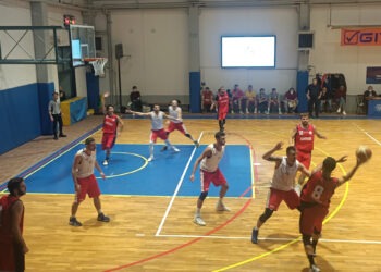 Basket, “Centro Ester” senza rivali: la capolista travolge “Koinè”