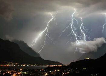 Allerta meteo della protezione civile in Campania: fulmini e grandine in arrivo