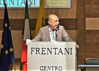 Cesario Oliva entra nella dirigenza nazionale della “Gilda degli insegnanti”: “La scuola sia una priorità del governo”