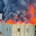 Nube nera sull’area Nord: incendio in un deposito di articoli casalinghi