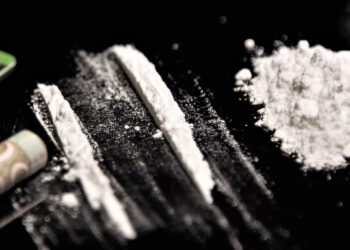 Castel Volturno, trasforma casa in un “bazar” della droga: pusher in manette