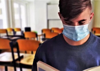 Allarme Covid nelle scuole di Gricignano di Aversa: ci sono 17 contagiati