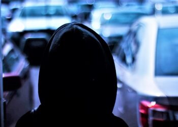 Capua, perseguita una ragazza minorenne: stalker arrestato