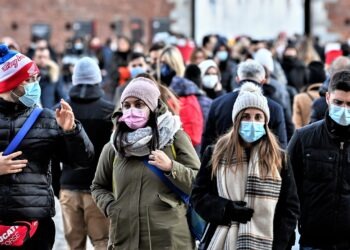 Covid-19: nuove regole in arrivo per la quarantena, slitta l’obbligo di “super green pass” per i lavoratori