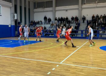 Riparte il Centro Ester: superato il Basket Vesuvio nel derby