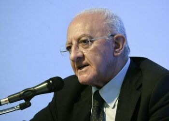 Covid in Campania, De Luca: “in due settimane oltre 3mila casi nella fascia 5-11 anni”
