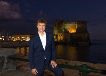 Alberto Angela, boom in tv per l’omaggio alla città di Napoli: un viaggio notturno tra bellezze, miti e leggende