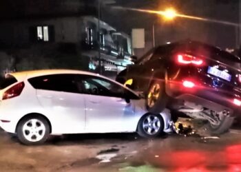 Orta di Atella, scontro tra due auto nella sera della Vigilia di Natale