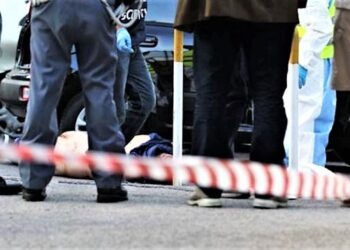 Napoli, agguato tra la folla di Natale: ferito a morte il boss Vitale Troncone