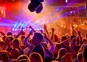 Sant’Antimo, in 100 in un noto locale sorpresi a ballare: chiuso locale e sanzionato titolare