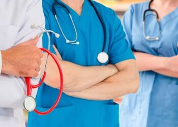 Campania, Sanità: domani 500 nuovi infermieri prestano giuramento.