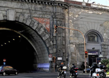 Napoli, domani alle 9.30 riapre la Galleria Vittoria