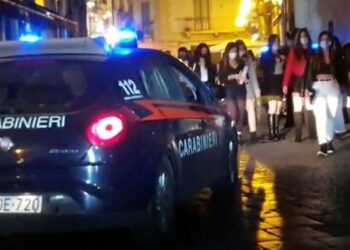 Controlli anti Covid nell’Agro aversano: denunce e sanzioni per i titolari di attività commerciali